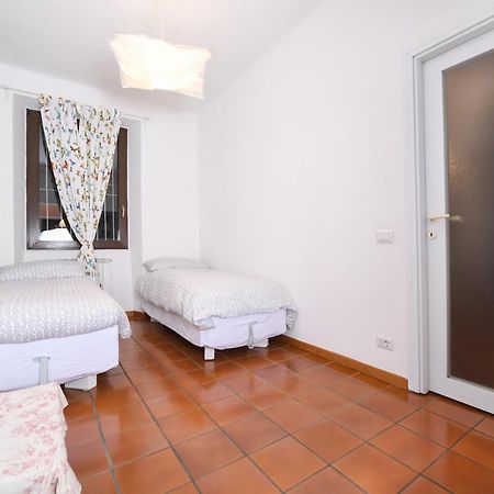 Villa Pinetina B&B Lasnigo Exterior photo