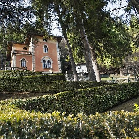 Villa Pinetina B&B Lasnigo Room photo